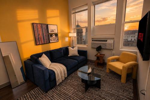 Westown Apartment | Downtown 2BR Stay 4 Min to Milwaukee Public Market