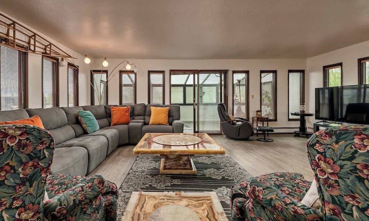 South Addition House | Downtown Anchorage Retreat - Spacious 3BR