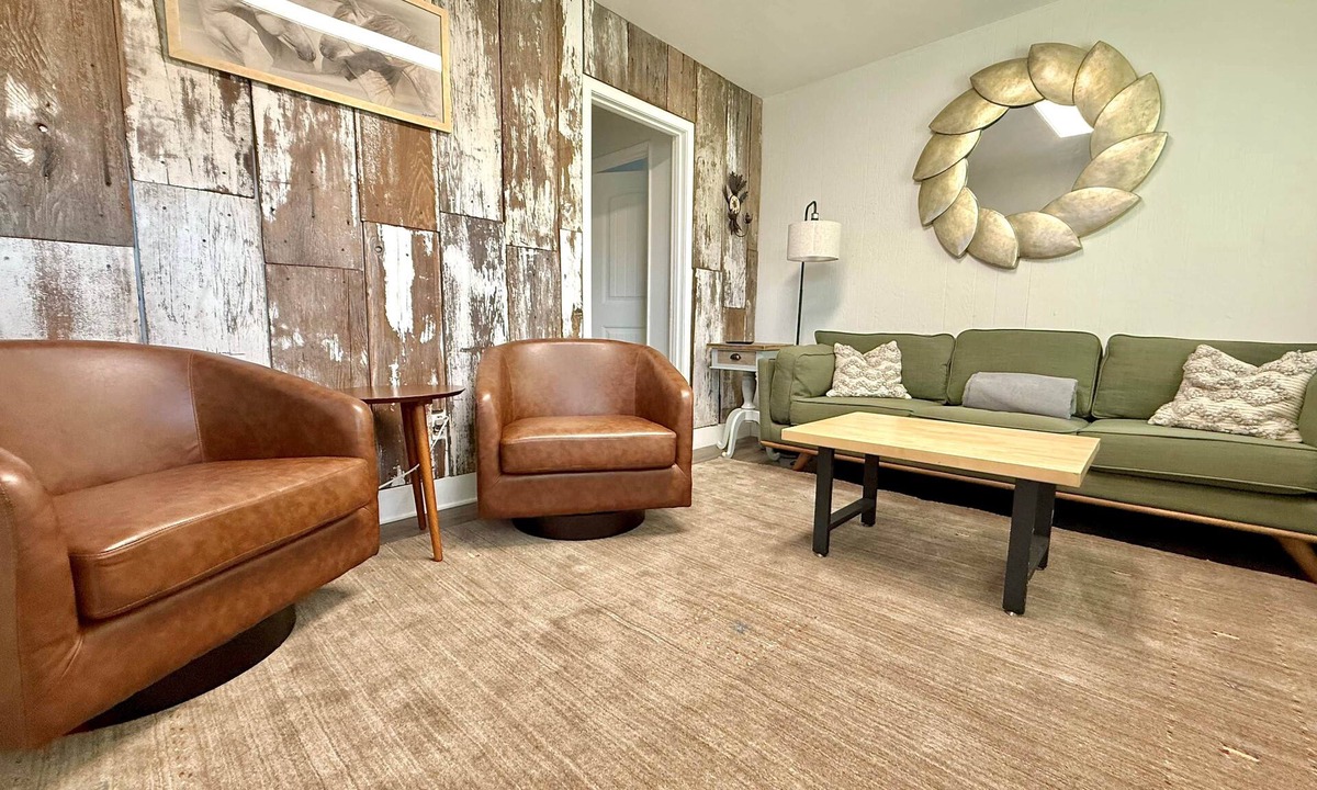Arcata Apartment | Downtown Arcata Stylish Apt