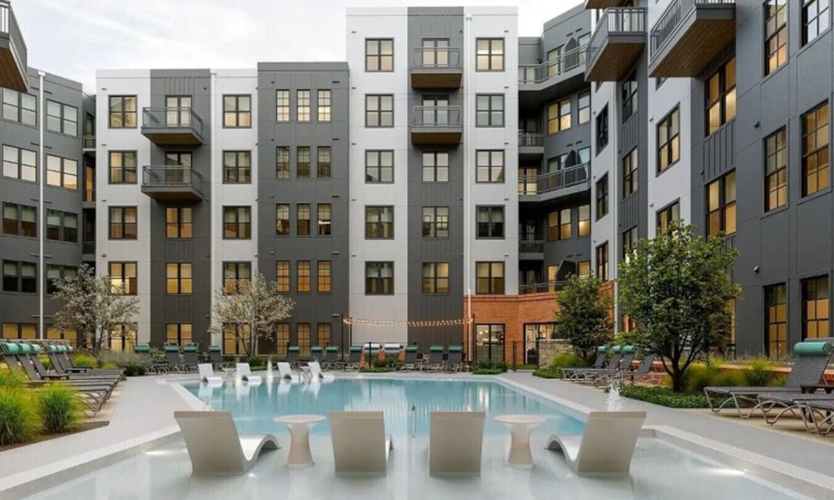 Five Points South Apartment | Downtown Bham. Pool. City Views. Gym. Luxury