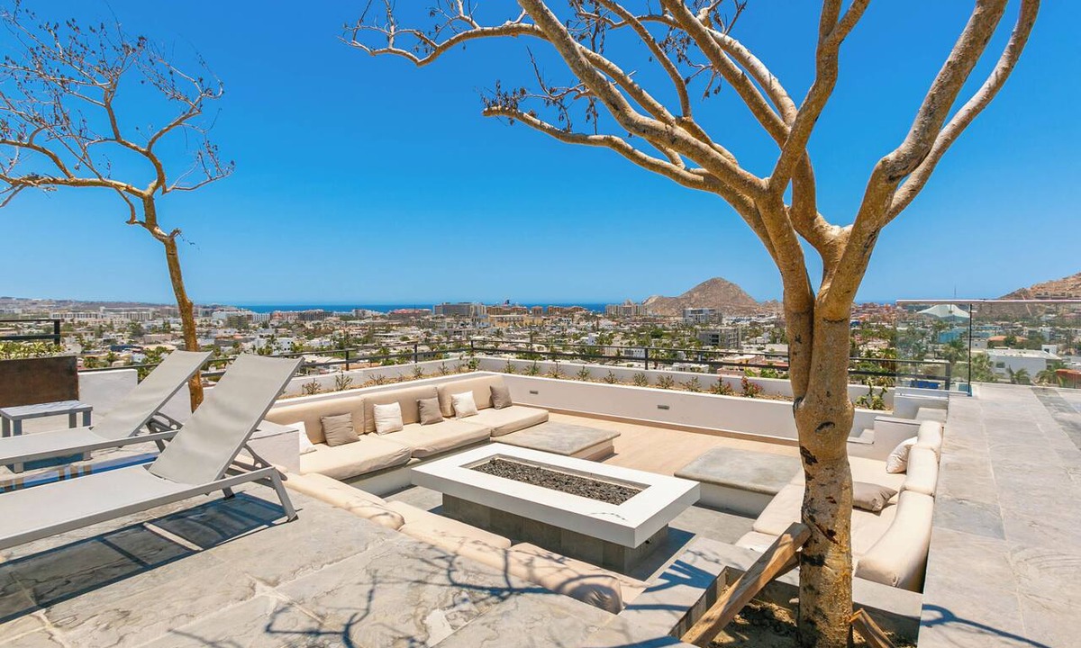 Downtown Cabo San Lucas Condo | Downtown Cabo Oasis with Rooftop Pool