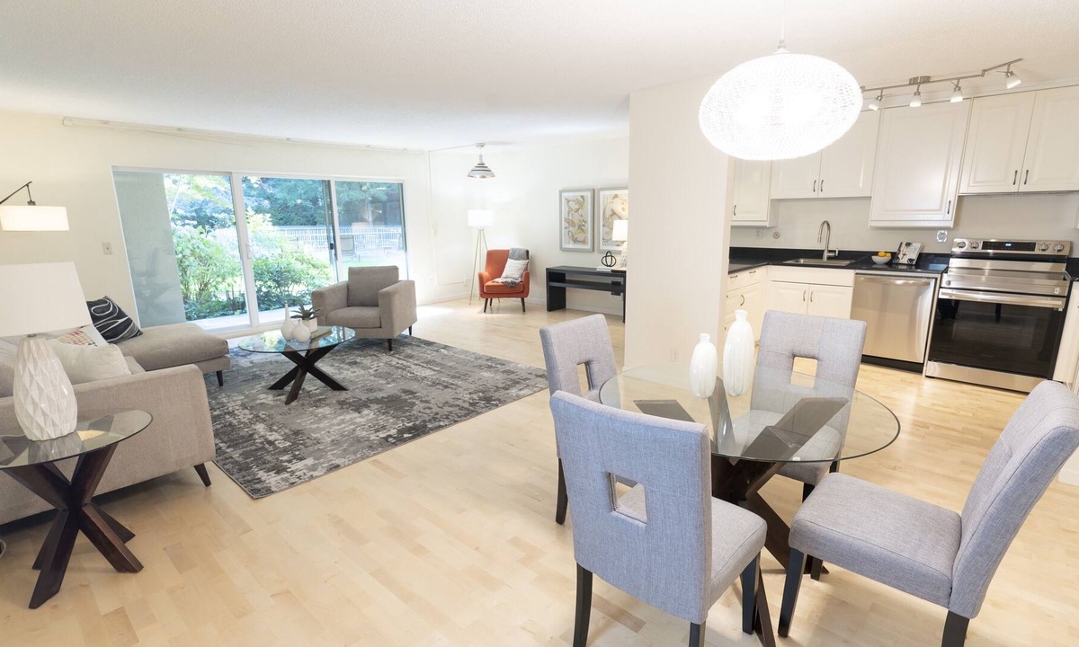 Goose Hollow Condo | Downtown condo at the foot of Washington Park