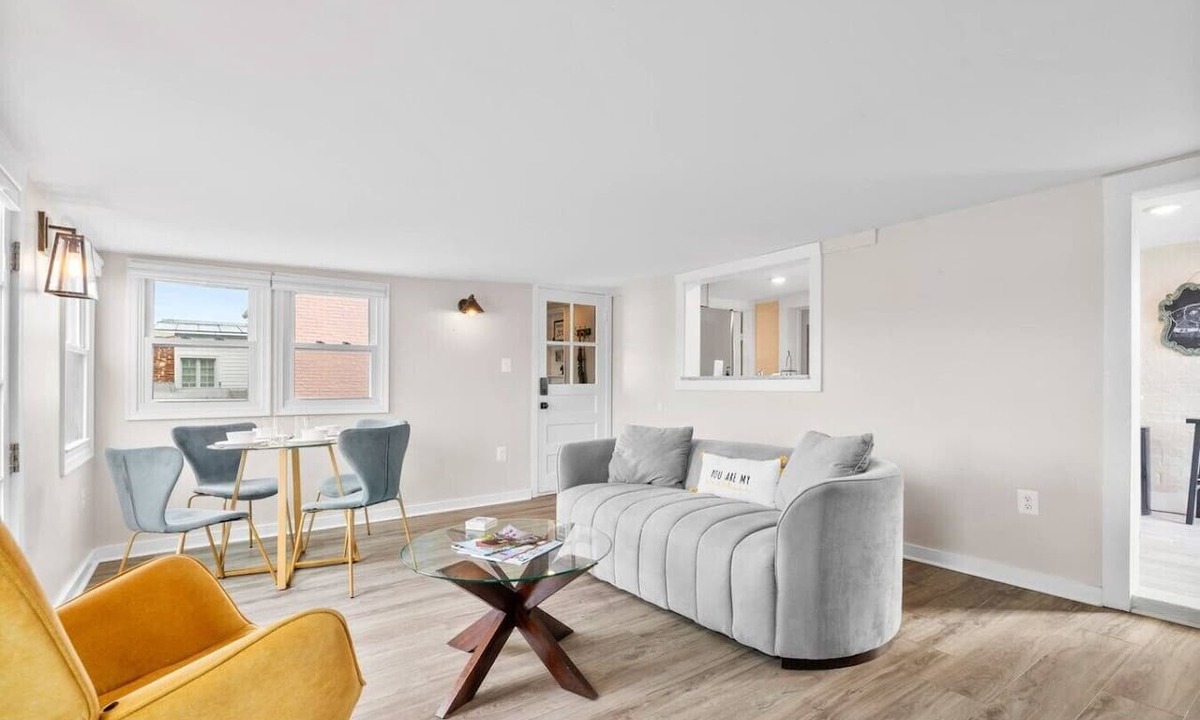 Frederick Apartment | Downtown Condo-Rooftop Deck| Parking| Dogs Welcome