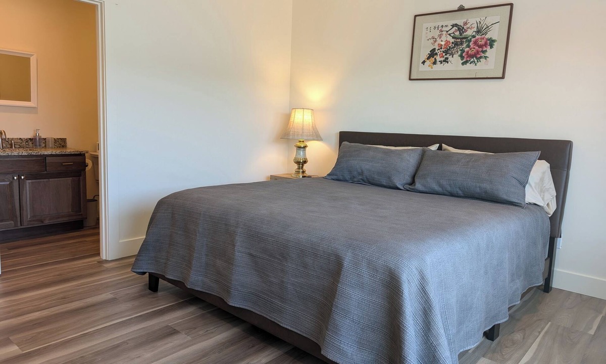Friday Harbor Apartment | Downtown Friday Harbor! Newly Built! PM