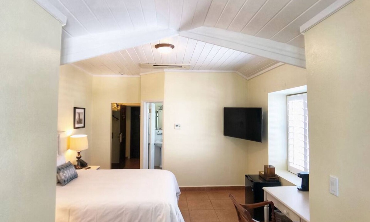 Estate East Street Hotel | Downtown Getaway Near Dining, Shopping, and Christiansted’s Historic Fort