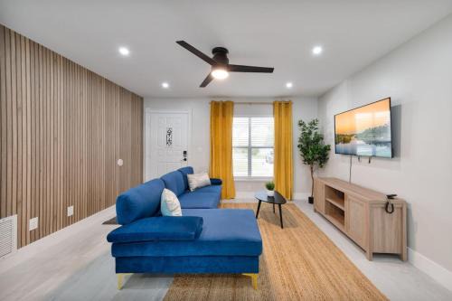 Saint Cloud House | Downtown Home with Basketball, Firepit and Just 20 Miles to Disney