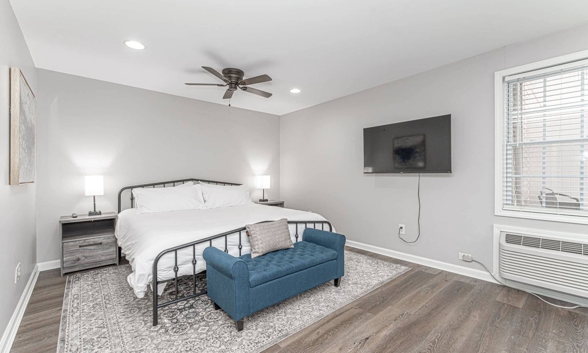 Kimmswick Apartment | Downtown Kimmswick Studio-Renovated-Prime Location