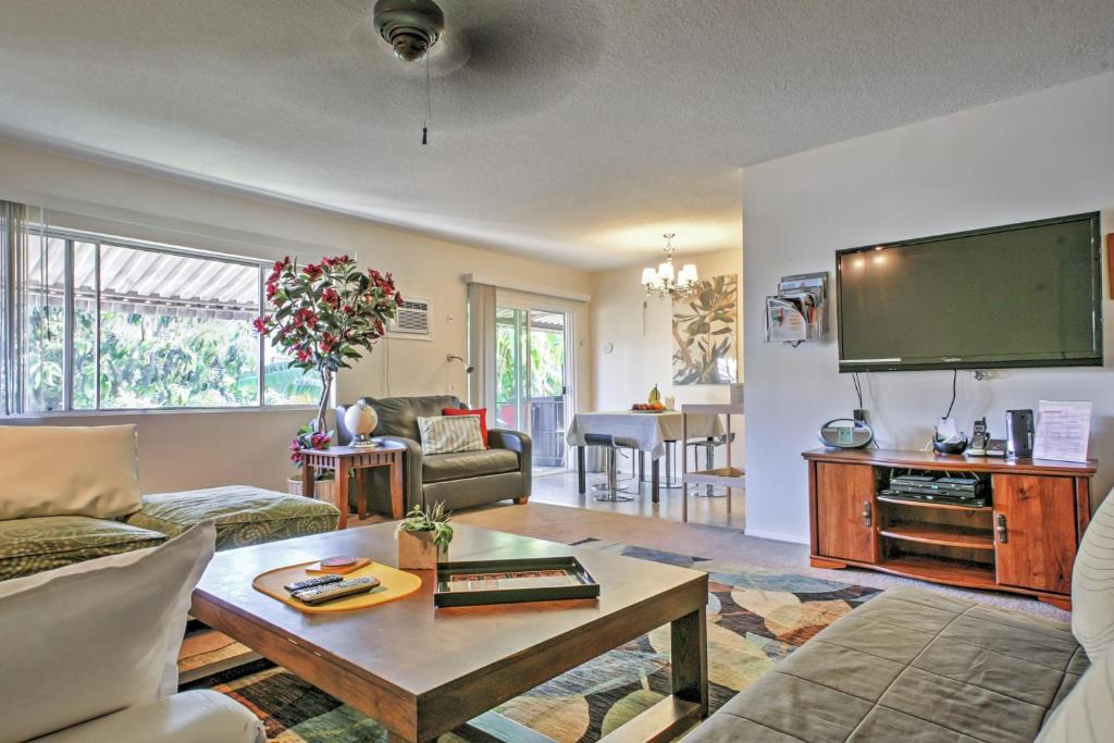 Willmore House | Downtown Long Beach Condo - 1 Mi to Boardwalk!
