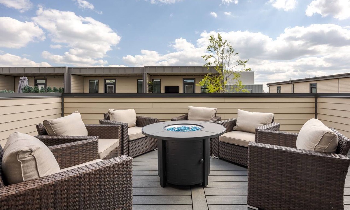 Lockerbie Square Condo | Downtown Luxury | Chatham-Arch BoHo-Style Townhome
