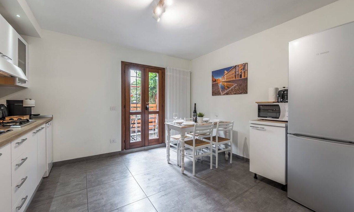 San Faustino-Madonnina-Quattroville Apartment | [DOWNTOWN MODENA WITH PARKING AND SMALL GARDEN] AT THE MULEIN