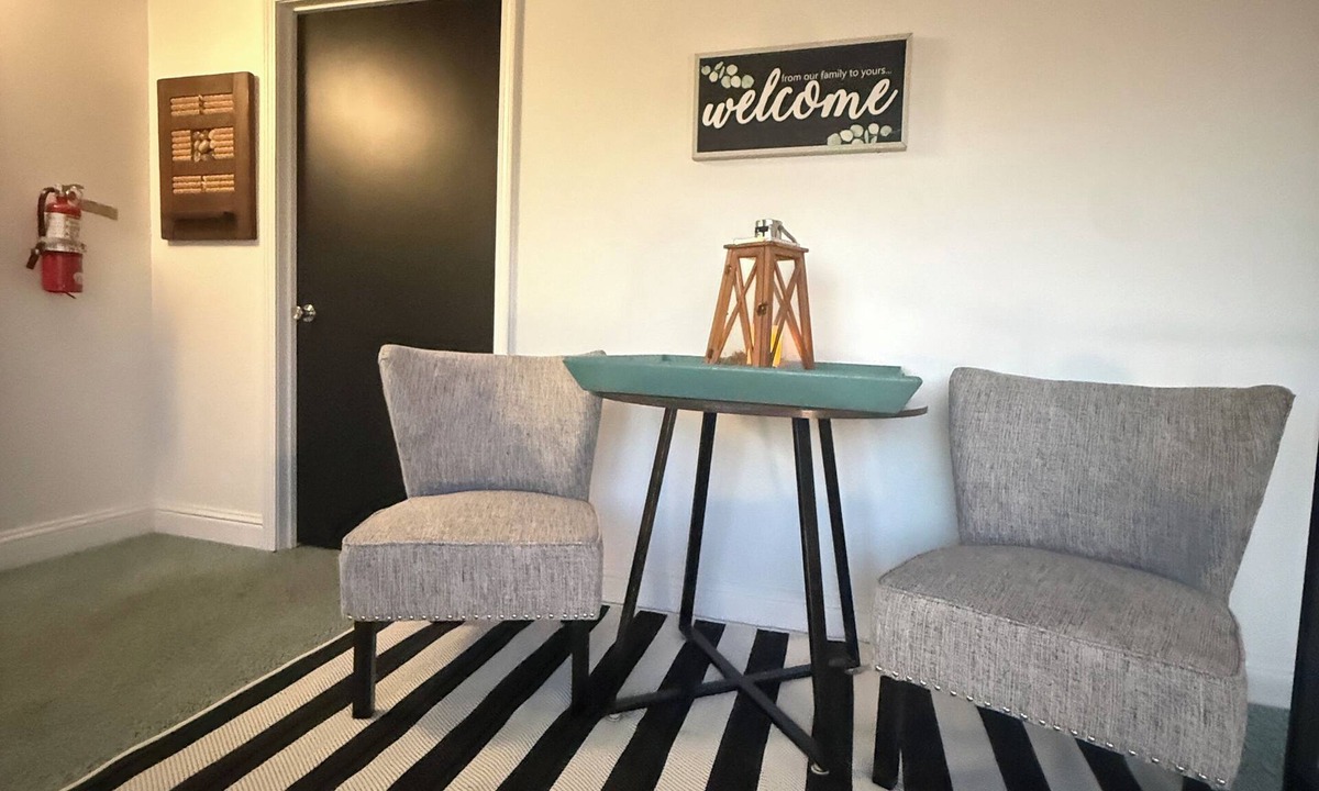 Crescent City Apartment | Downtown Retro Modern Flat, 3 blocks from the beach!
