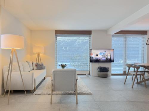 St. Moritz Apartment | downtown Sankt Moritz luxury apartment with lake view