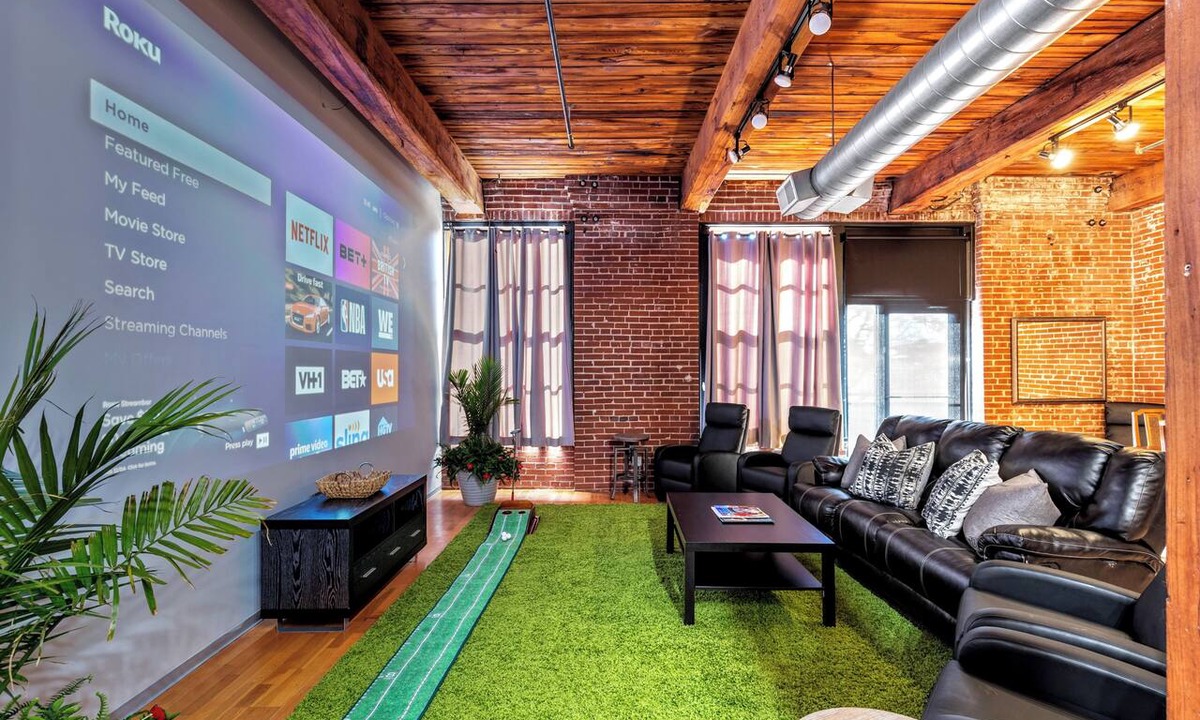 Downtown West Apartment | Downtown STL Loft + 100″ Projector + Private Balcony