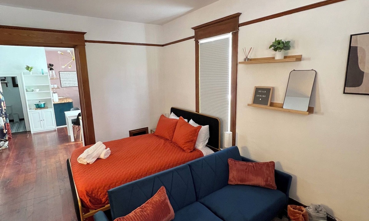 Central Colorado Springs Apartment | Downtown Studio- Close to CC