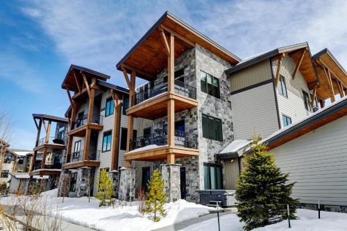 Fraser House | Downtown WP Elk Creek Condo E201 I Private Hot Tub I Great Views I Activity Program