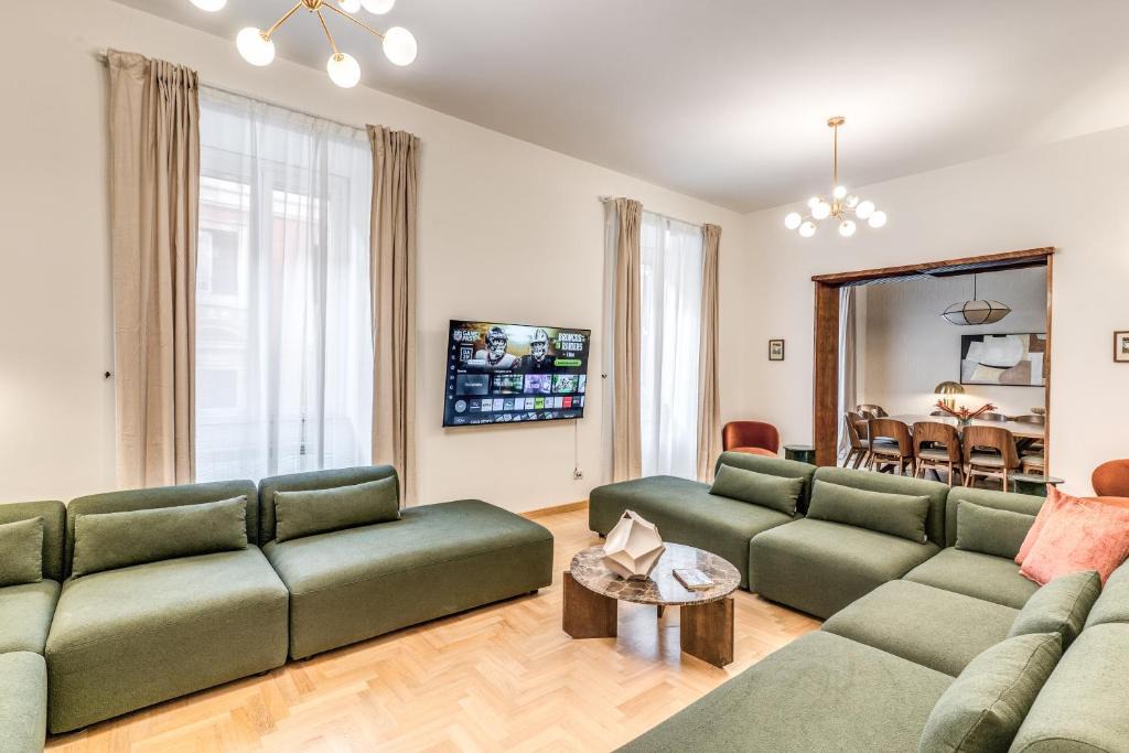 Rione XVI Ludovisi Apartment | DowntownApartments - Downtown Nobu