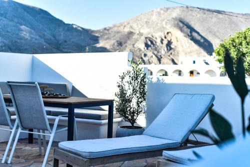 Perissa House | DP Homes Beachside in Santorini
