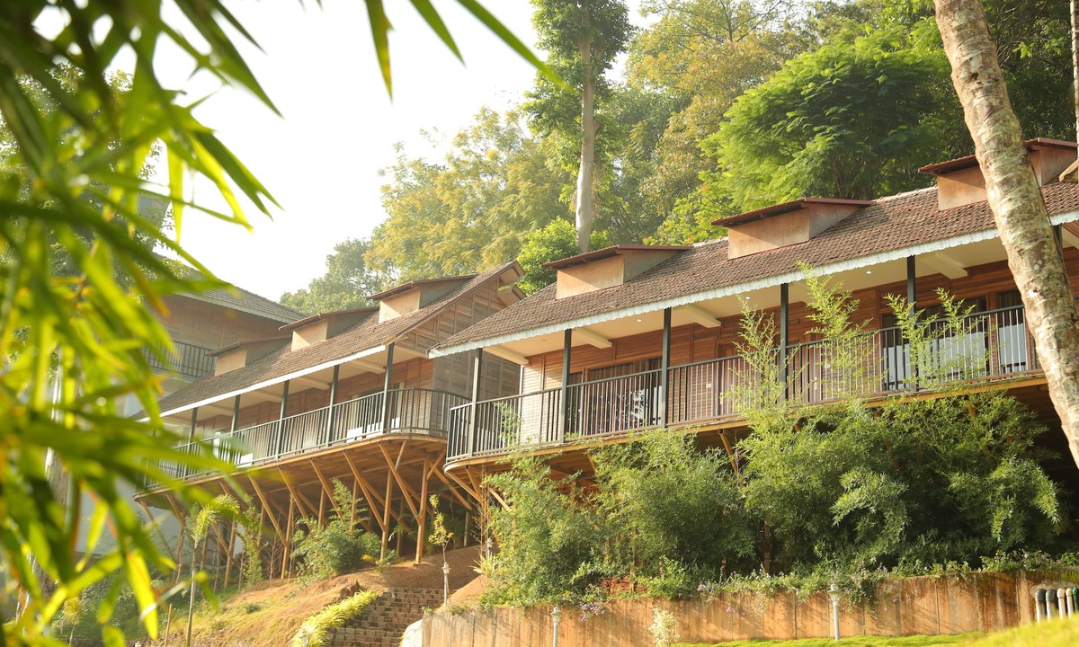 Chithirapuram Hotel | Dream Coconut Villa Resort