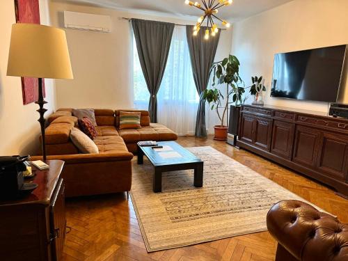 Turda Apartment | Dream Home Modern 2BR Apartment Turda Free Parking Near Salina Turda