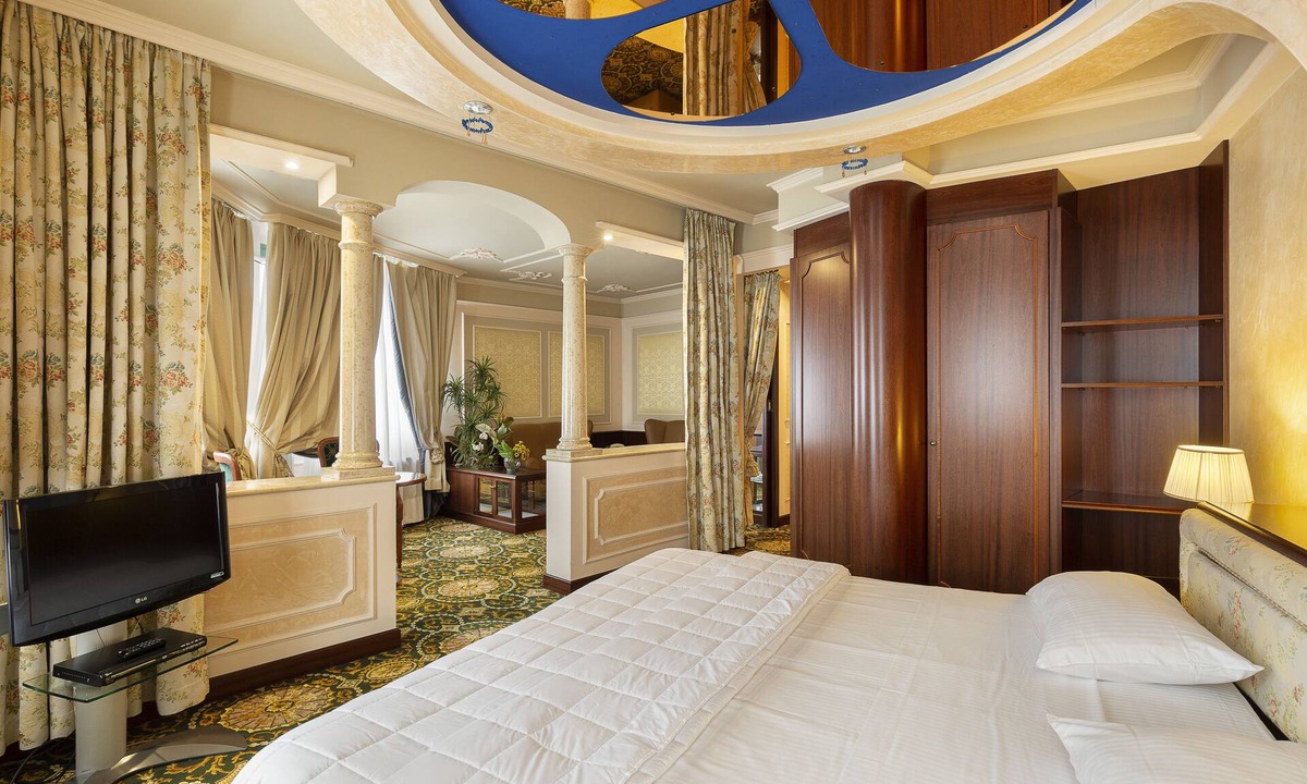 Appiano Gentile Hotel | Dream Hotel