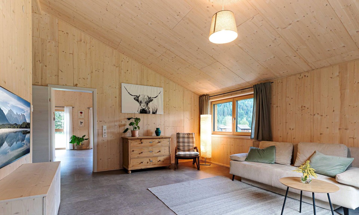 Scharnitz Apartment | Dream vacation apartment in the countryside for 4 guests, directly on the cross-country ski trail/forest