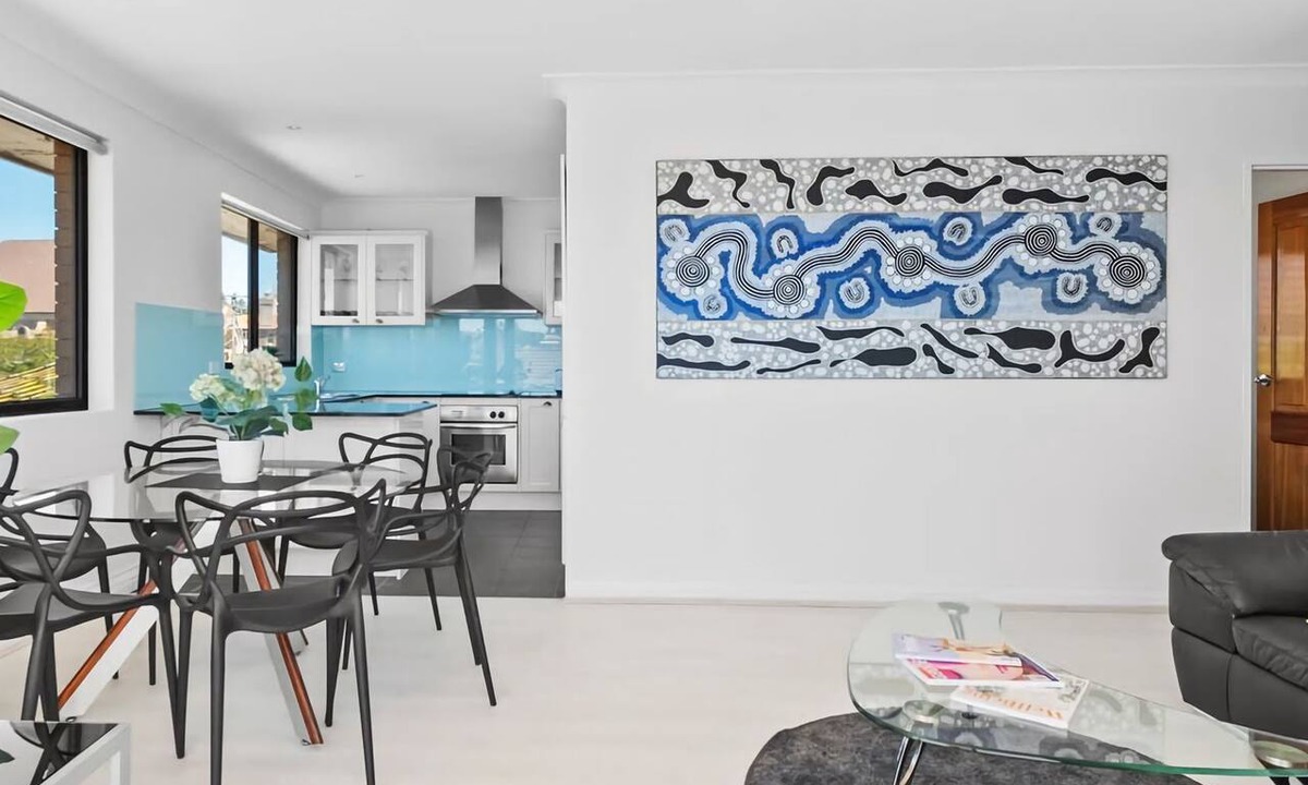 Coogee Apartment | Dream View Steps from the Beach