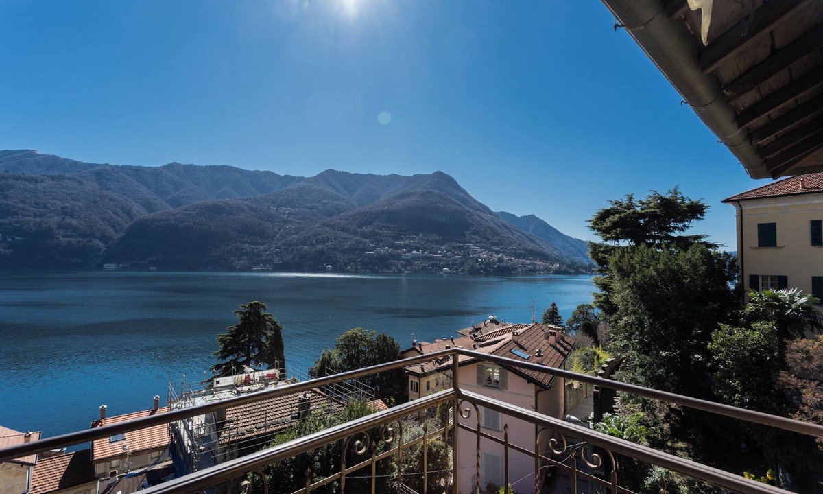Carate Urio Apartment | Dreaming Terrace - Two Bedroom Apartment, Sleeps 4
