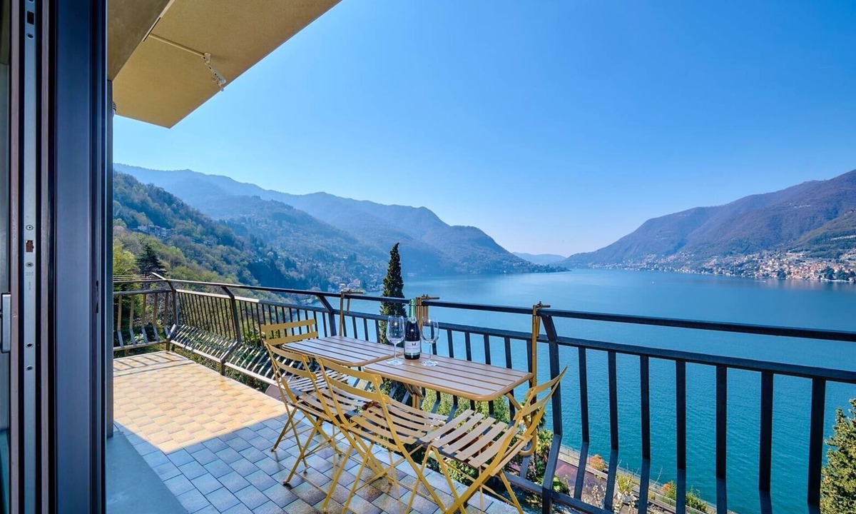 Faggeto Lario House | Dreamy Lakeview Mornings Await!
