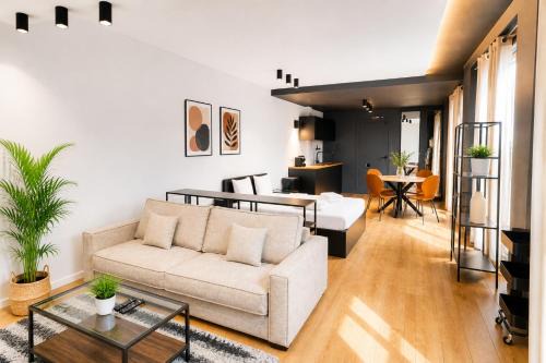 Quartier du Faubourg-Montmartre Apartment | Dreamyflat - loft opera