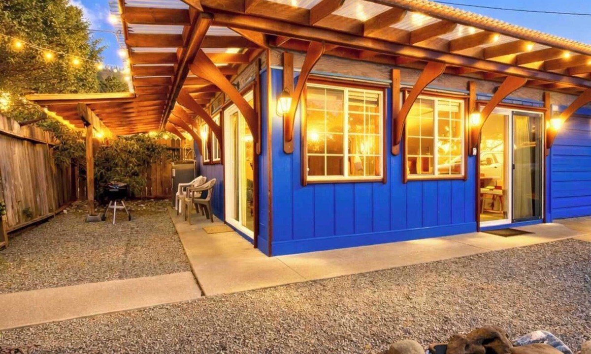 Smith River Cottage | Driftwood Cottage By The Ocean Beach & Redwoods
