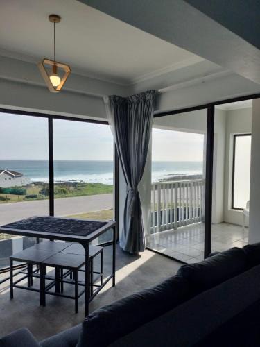 Seaview Apartment | Driftwoods