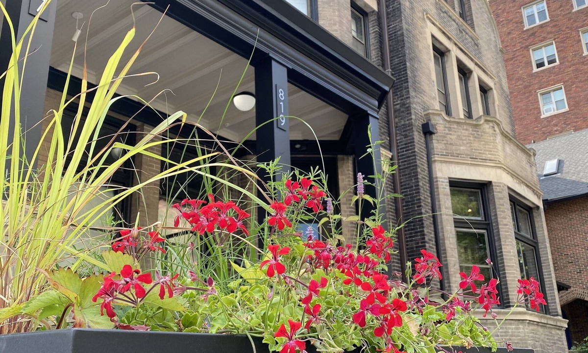 East Town Hotel | Dubbel Dutch