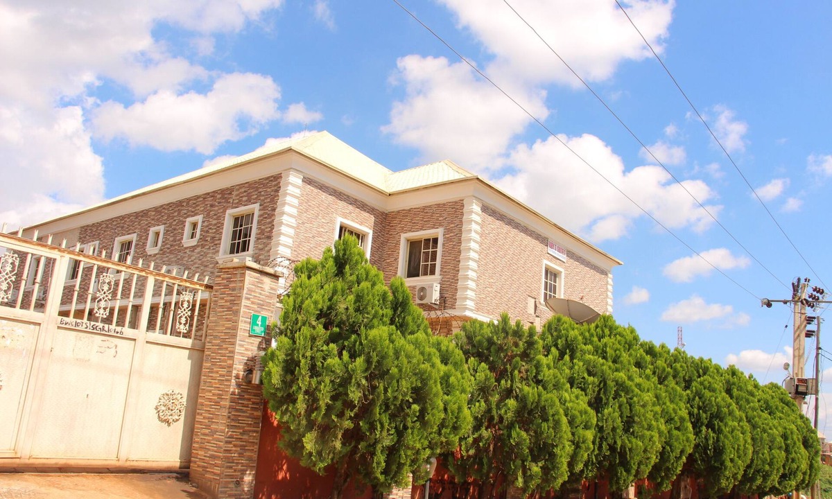 Abuja Hotel | Dubys Suites Dutse