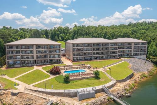Jasper House | Duncan Bridge Condominium 112 - Boat Slip! First Floor!