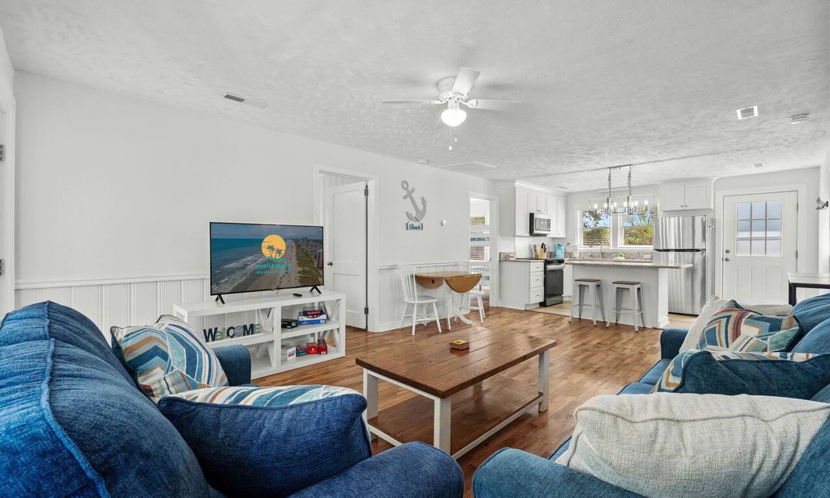 Windy Hill House | Dunecrest Cottage - Beach Nearby!