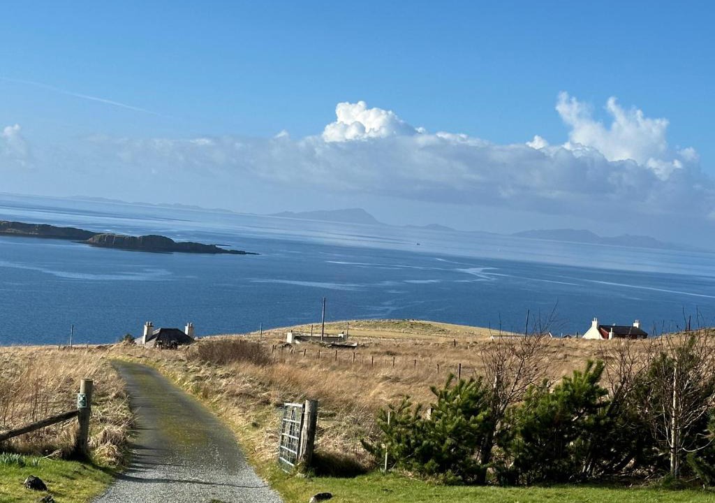 Waternish House | Dunhallin Ard