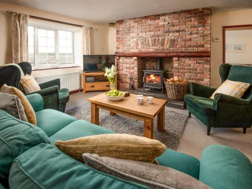Dunstan House | Dunstanburgh View