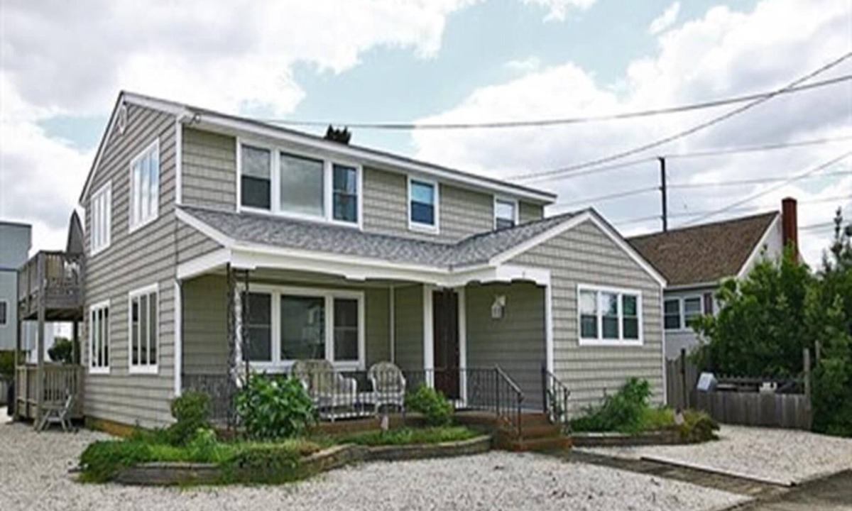 North Beach Haven House | Duplex 2nd fl; Beach Badges; Oceanside; Outdoor Shower; WiFi 40795