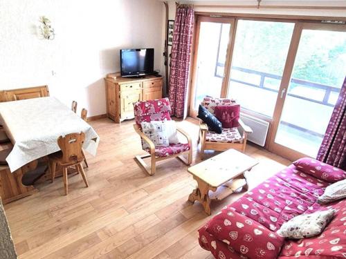 Saint-Jean-dʼAulps Apartment | Duplex 3 pièces, 6 pers, animaux admis, proche pistes - FR-1-573-27