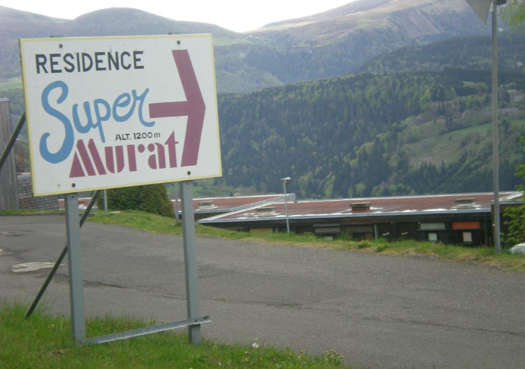 Murat-le-Quaire House | DUPLEX 4 pers super murat 1200 m alt prox mont dore bourboule sancy