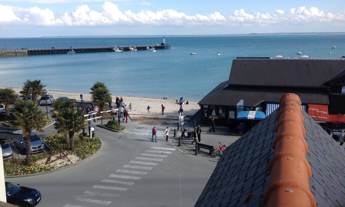 Cancale Apartment | duplex apartment facing the sea with views of Mont Saint Michel
