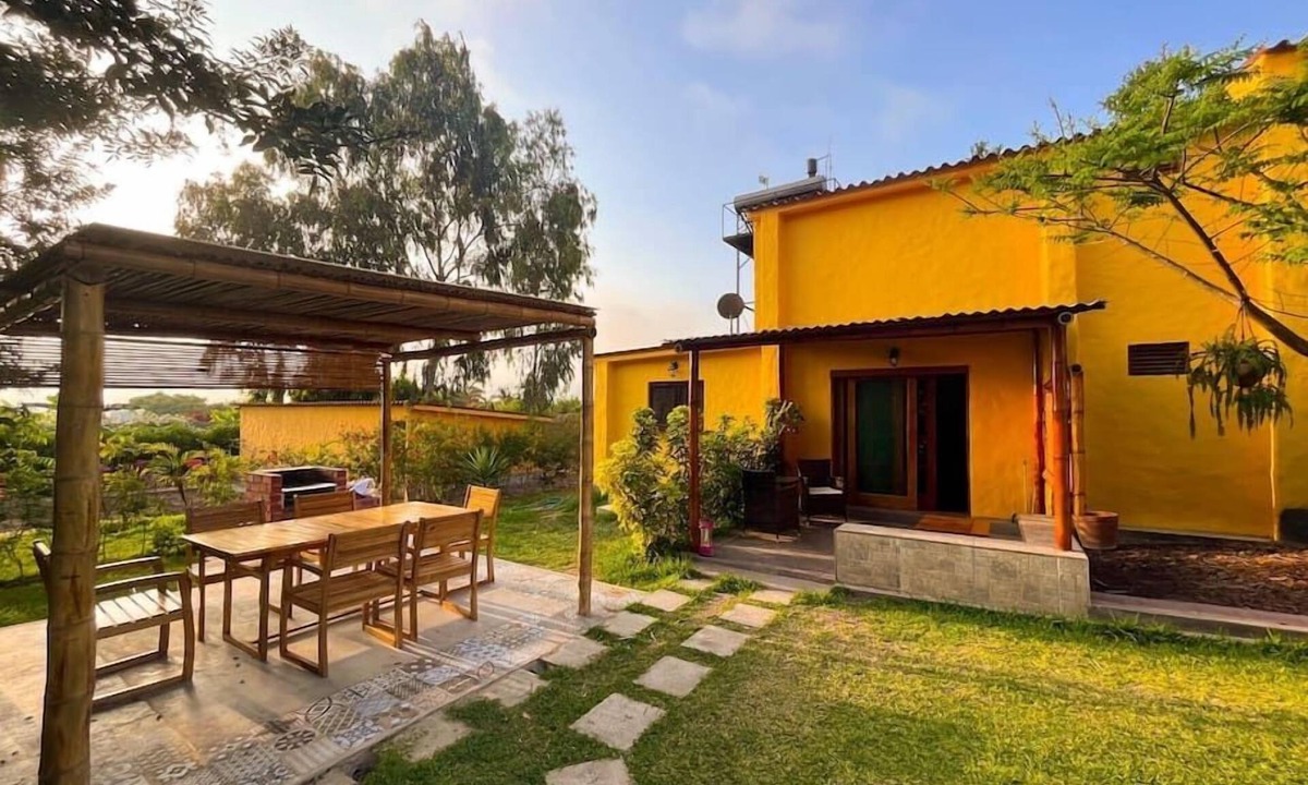 Mala House | Duplex #B1 | Bungalows de Casa Verde | Pool View