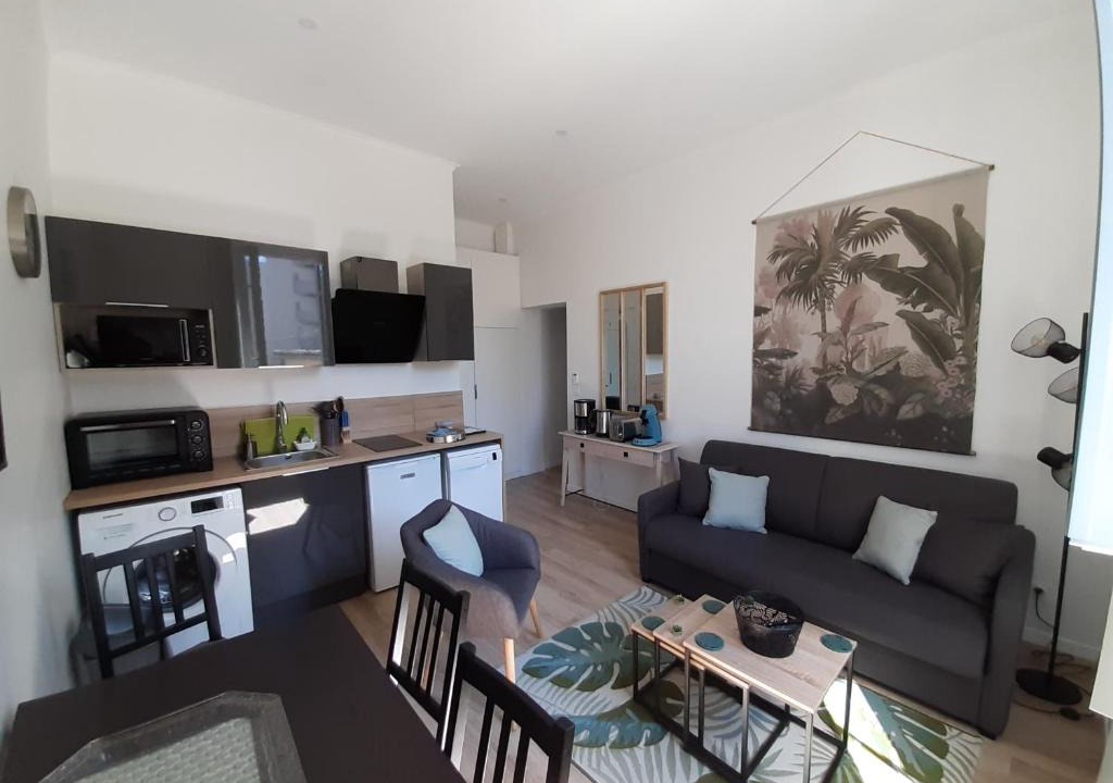 8th Arrondissement Apartment | Duplex Bastié T3 calme et climatisé WiFi
