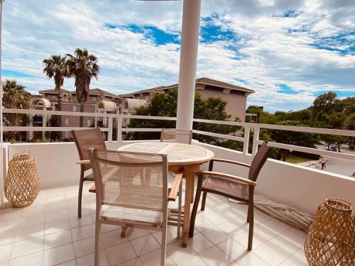 Cavaliere Beach Apartment | Duplex Bord de Mer avec Terrasse et Parking Privé à Cavalière, Le Lavandou - FR-1-308-137