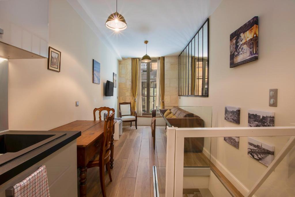 Bordeaux City Centre Apartment | Duplex climatisé en Hyper Centre de Bordeaux