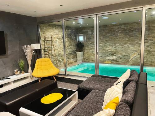Mutzig Apartment | Duplex haut de gamme Piscine privée chauffée