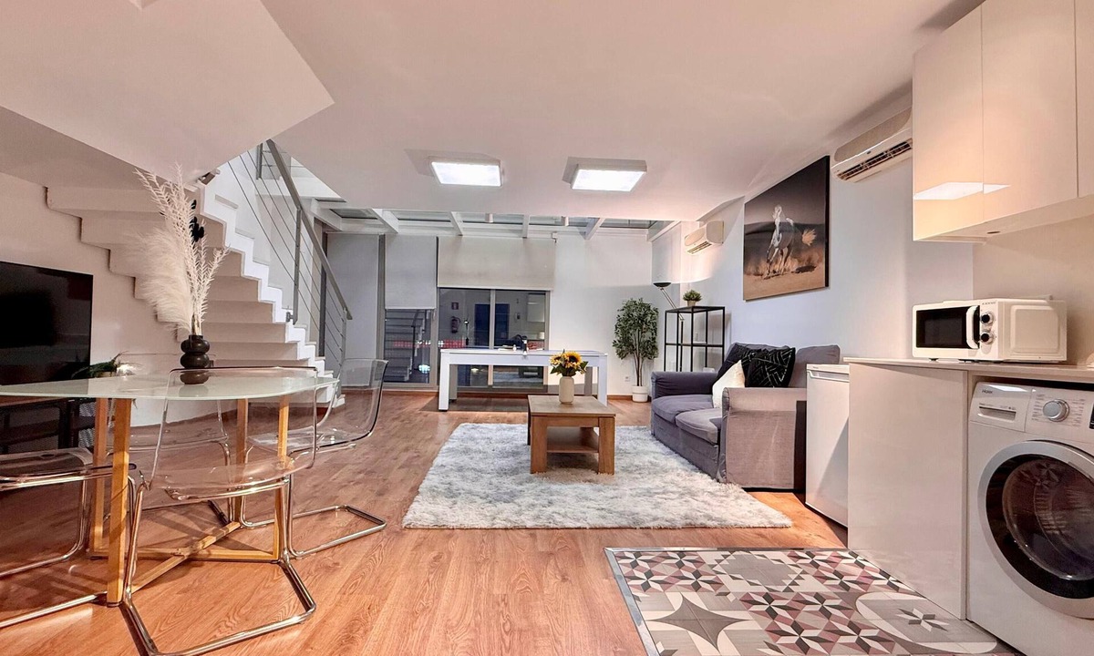 Hortaleza Apartment | Duplex Naffah Apartments E C 107