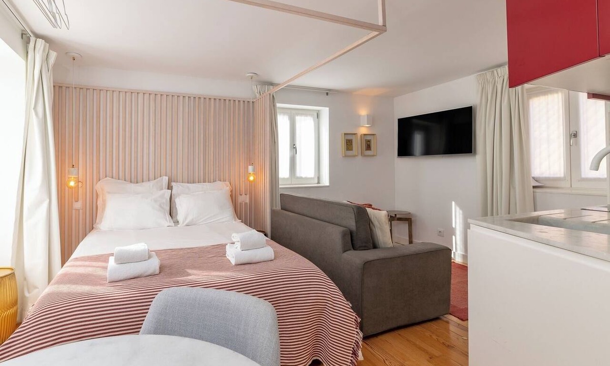 Santo Estevao Apartment | Duplex Studio Downtown Lisbon 2 BR Walkable