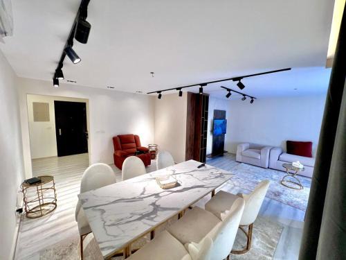 Sheikh Zayed City Villa | Duplex villa in Beverly Hills