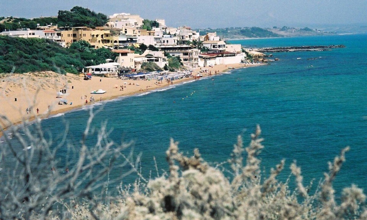 Marinella di Selinunte Apartment | DURING HOME - Beach Apartment with Patio & Free Parking